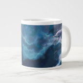 Grande Tasse Dauphins Jouant JUSTE POUR LE THRILL (Devant droit)