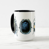 Grande tasse de scarabée (Devant gauche)