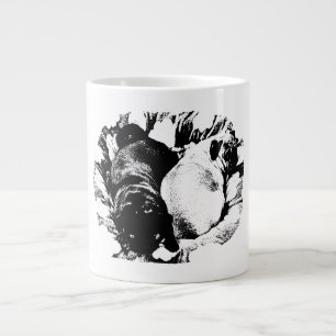Grande Tasse Deux pug jumeaux en forme propre