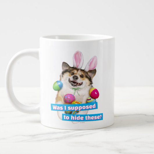 Grande Tasse Dog Laying on Easter Eggs (Gauche)
