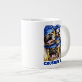 Grande Tasse Dogs and Cat Grads in Photo Booth (Devant droit)