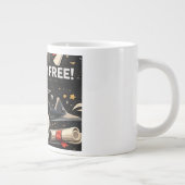 Grande Tasse Done Finally Free Graduation Shirt (Droite)