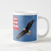 Grande Tasse Drapeau américain et aigle à tête blanche (Droite)