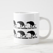 Grande Tasse Drôle, bon matin, le chien qui balaie (Droite)
