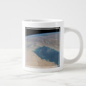 Grande Tasse Eaux Bleues Tropicales Du Golfe Persique. (Droite)