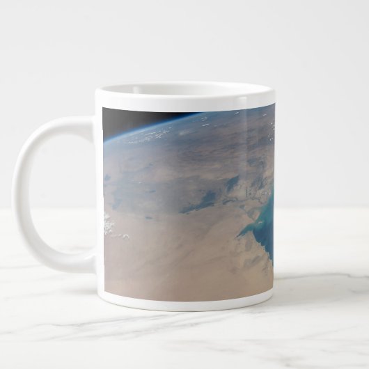 Grande Tasse Eaux Bleues Tropicales Du Golfe Persique. (Gauche)