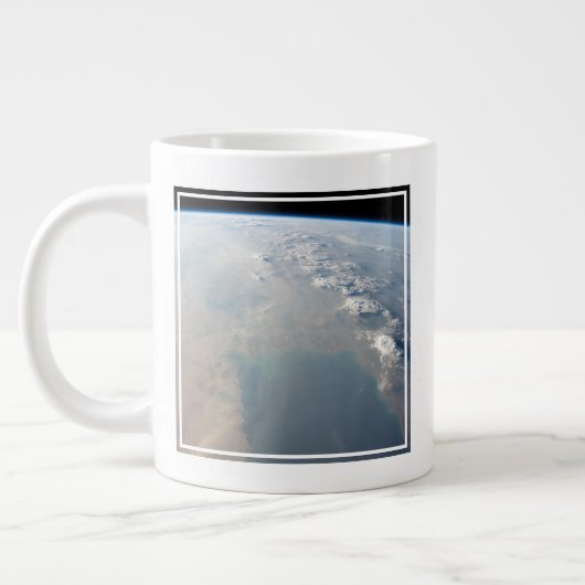 Grande Tasse Eaux Bleues Tropicales Du Golfe Persique. 2 (Gauche)