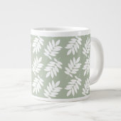 Grande Tasse Elder Leaf Pattern White on Green (Devant droit)