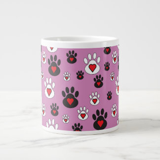 Grande Tasse Empreintes de pattes aux coeurs rouges sur rose