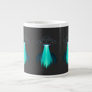 Grande Tasse Enlèvement par OVNI néon au-dessus d'une forêt de