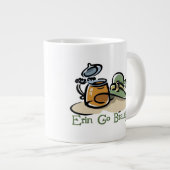 Grande Tasse Erin Go Braugh Pint et Casquette (Devant droit)