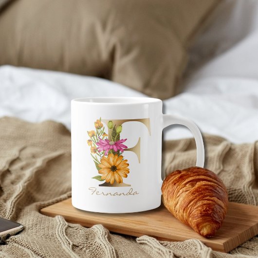 Grande Tasse F Lettre or Monogramme | Flore rose jaune vert