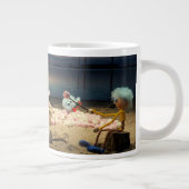 Grande Tasse Fubby dans le feu de camp avec des marchmello. (Droite)