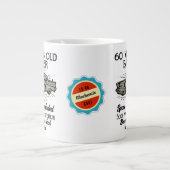 Grande Tasse Funny 60th Birthday Retro Car Banger Date d'ajout (Devant)