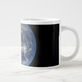 Grande Tasse Hémisphère Est Sur La Planète Terre. (Droite)