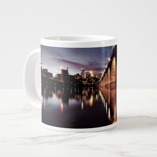 Grande Tasse Horizon de Stonearch (Devant gauche)
