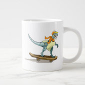 Grande Tasse Illustration D'Un Raptor Skateboard. (Droite)
