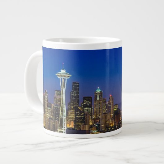 Grande Tasse Image d'horizon de Seattle en quelques heures de (Devant gauche)