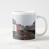 Grande Tasse Jumbo Mug, le train Roger Williams (Droite)