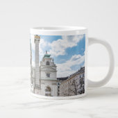 Grande Tasse Karlskirche à Vienne, Autriche (Droite)