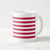 Grande Tasse La bannière de Bennington : le drapeau de bataille (Devant droit)