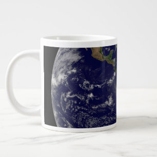 Grande Tasse La Terre Pleine Montre Des Systèmes À Faible Press