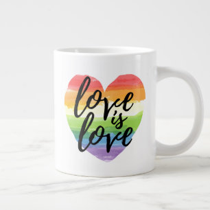 Grande Tasse L'amour est l'amour Coeur d'aquarelle arc-en-ciel