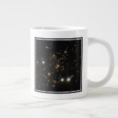 Grande Tasse L'Arc Sunburst Dans Un Gros Cluster Galaxy (Droite)