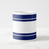 Grande Tasse Large Blancs De Course Nautique Sur Bleu Marine (Devant)