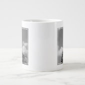 Grande Tasse Le nuage Eiffel en noir et blanc, 2015 (Devant)