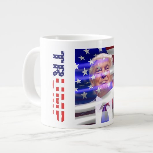 Grande Tasse Le président américain Donald Trump (Devant gauche)