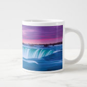 Grande Tasse Les feux aux chutes du Niagara (Droite)