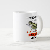 Grande Tasse Les légendaires Maîtres de basse sont nés en juin (Devant droit)
