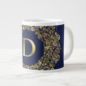 Grande Tasse Lettre D or Damask Pattern (Devant droit)