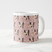 Grande Tasse Lettre M (Devant droit)