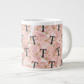Grande Tasse Lettre T (Devant droit)