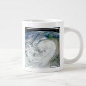 Grande Tasse L'Ouragan Sandy Le Long De La Côte Est Des États-U (Droite)