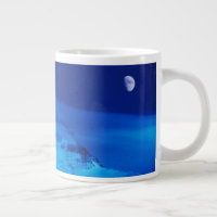 Lune sur le mont Everest Tibet, Chine