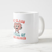 Grande Tasse Ma Classe Est Pleine De Coeurs Doux. (Devant droit)