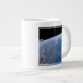 Grande Tasse Maroc Et Espagne. (Devant droit)