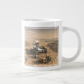 Grande Tasse Mars 2020 Rover Sur La Surface De Mars. (Droite)