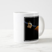 Grande Tasse Maven Spacecraft. (Devant droit)