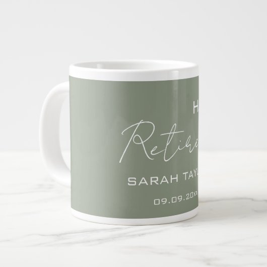 Grande Tasse Modern Sage Green Happy Retirement Personalized (Devant gauche)