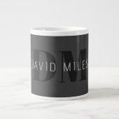 Grande Tasse Moderne Gris Foncé & Nom et Monogramme Modifiables (Devant)