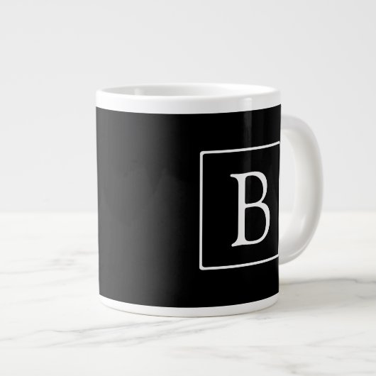 Grande Tasse Monogramme classique simple | Texte noir et blanc (Devant droit)