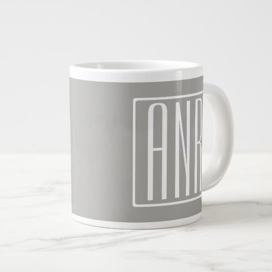 Grande Tasse Monogramme initial | Blanc sur gris clair (Devant droit)