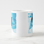 Grande Tasse Monogramme marbré bleu moderne (Devant)