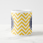 Grande Tasse Monogramme personnalisé Chevron bleu jaune et mari (Devant)
