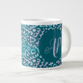 Grande Tasse Monogramme vert géométrique moderne du milieu du s (Devant droit)