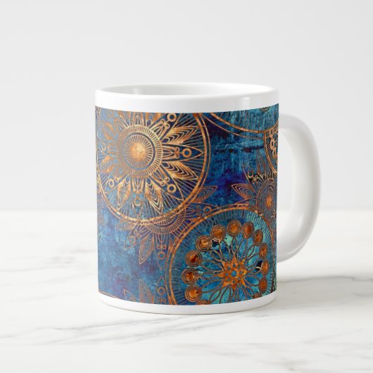 Grande Tasse motif d'art (Devant droit)